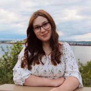 Meet your Posher, Yaug